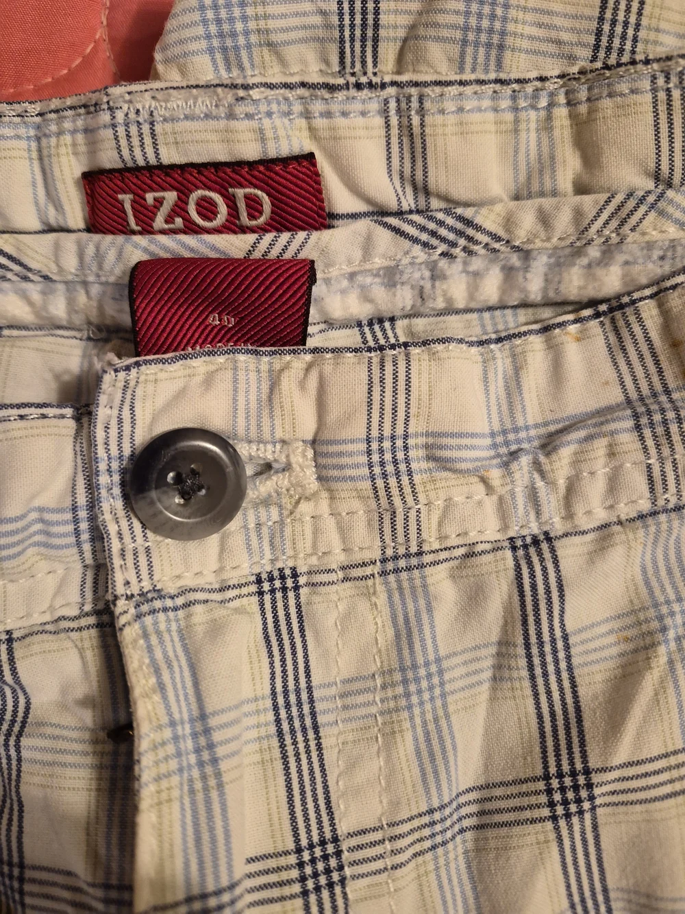Izod Men's Plaid Cargo Shorts in White and Blue